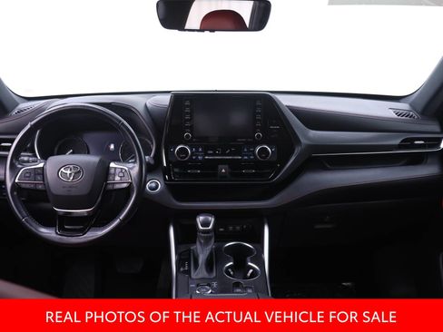 Certified 2021 Toyota Highlander XSE AWD/4WD image 5