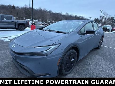 New 2026 Toyota Prius LE image 1