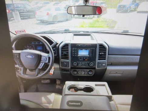 Used 2021 Ford F550 4x4 SuperCab Super Duty image 6