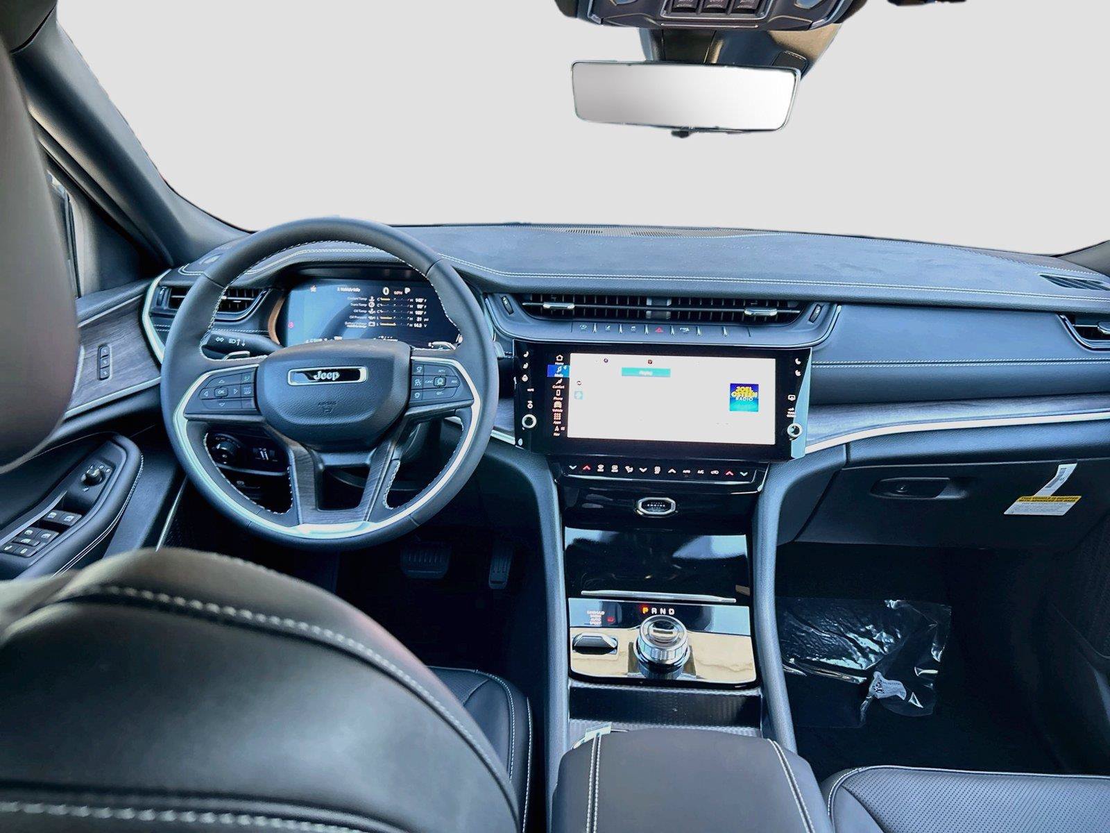 New 2027 Jeep Grand Cherokee Limited AWD/4WD image 19