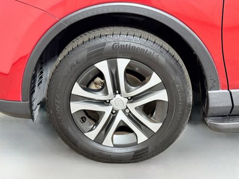 Used 2017 Toyota RAV4 LE AWD/4WD image 27