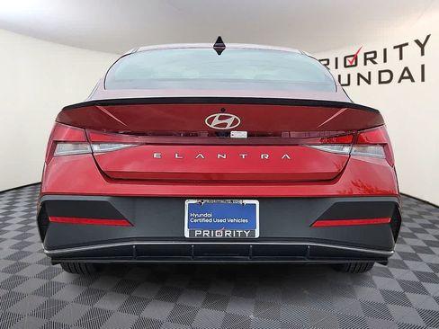 Certified 2025 Hyundai Elantra Sport FWD image 5