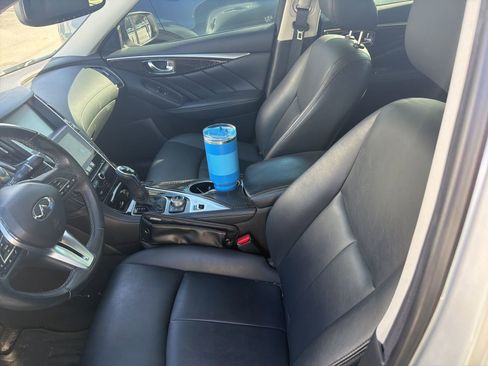 Used 2018 INFINITI Q50 Luxe image 5