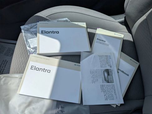 Used 2020 Hyundai Elantra SEL w/ Winter Weather Package FWD image 48