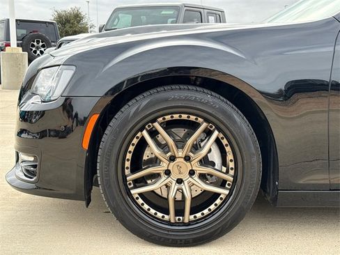 Used 2021 Chrysler 300 S w/ S Model Appearance Package image 5