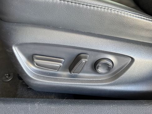 Used 2023 Toyota Camry XSE FWD image 14
