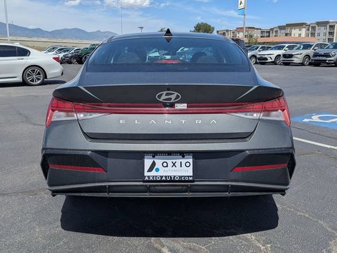 Used 2025 Hyundai Elantra SEL FWD image 6