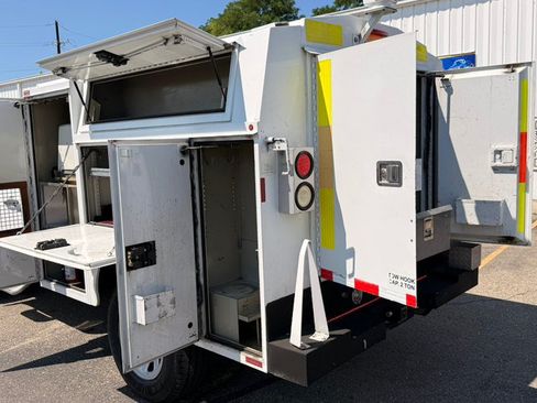 Used 2013 Chevrolet Silverado 3500 W/T RWD image 9