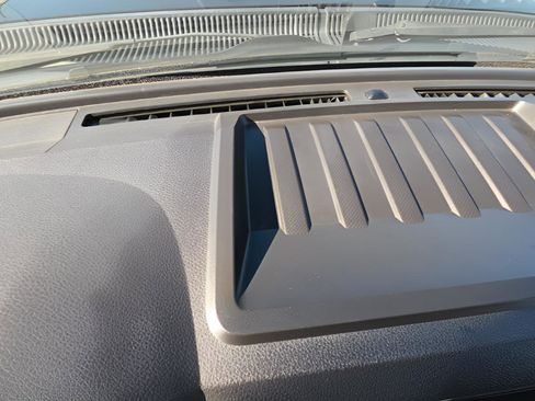 Used 2011 Ford F250 Lariat w/ Lariat Interior Pkg image 68