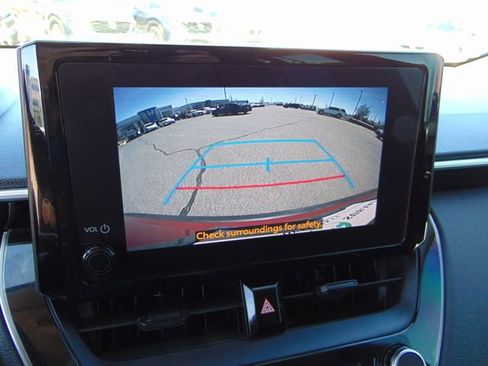 Used 2023 Toyota Corolla Cross LE image 13