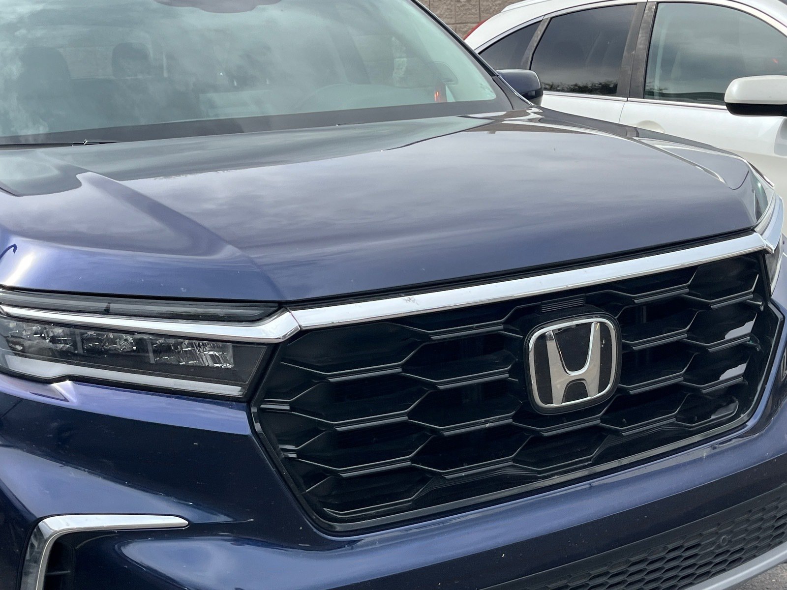 Used 2024 Honda Pilot Touring image 7