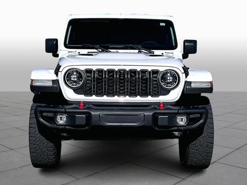 Used 2024 Jeep Gladiator Rubicon image 6