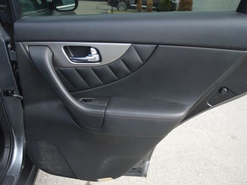 Used 2017 INFINITI QX70 3.7 AWD/4WD image 23