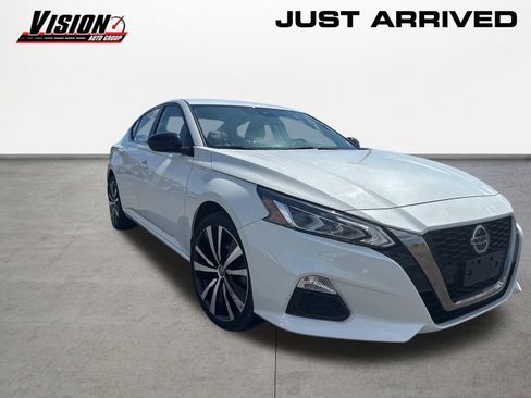 Used 2022 Nissan Altima 2.5 SR image 3