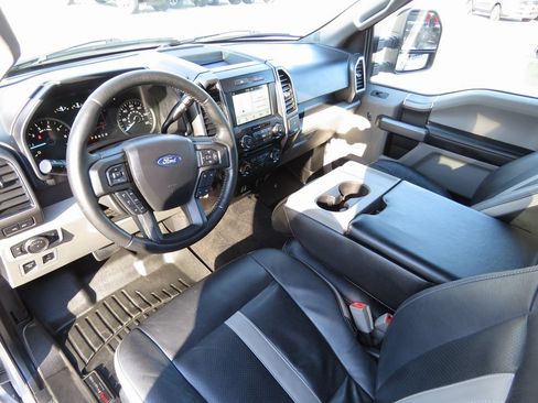 Used 2018 Ford F150 XLT w/ Equipment Group 302A Luxury image 11