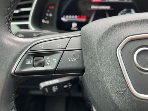 Used 2022 Audi Q8 Prestige image 19