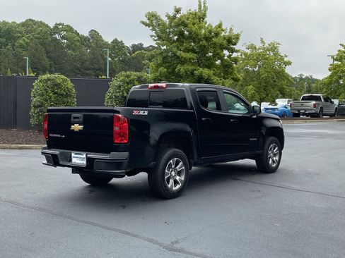 Used 2019 Chevrolet Colorado Z71 AWD/4WD image 3