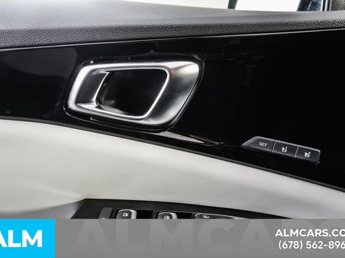 Used 2022 Kia Carnival SX Prestige image 53