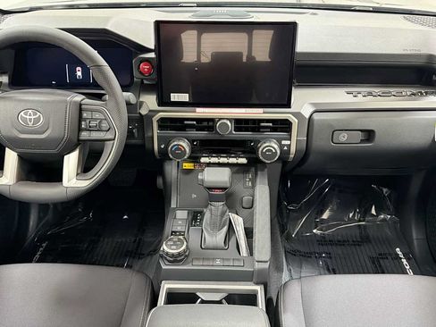 New 2026 Toyota Tacoma TRD Off-Road AWD/4WD image 27