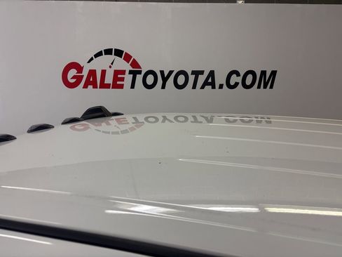 Used 2022 RAM 2500 Tradesman w/ Chrome Appearance Group image 4