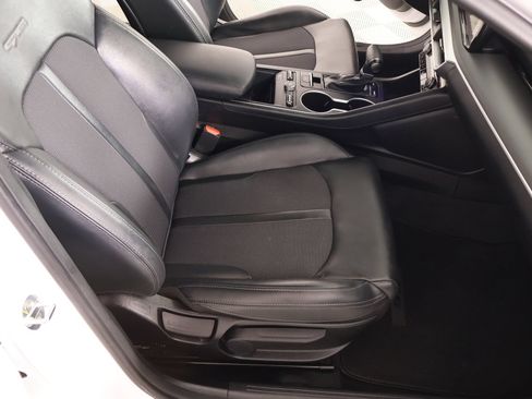 Used 2022 Kia K5 GT-Line w/ GT-Line Awd Premium Package image 14