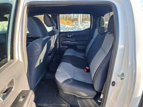 Used 2023 Toyota Tacoma TRD Off-Road image 22