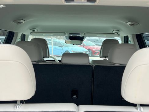 Certified 2025 Hyundai Santa Fe SEL image 17