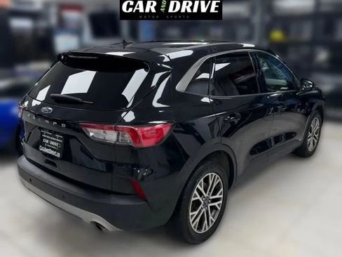 Used 2022 Ford Escape SEL image 4