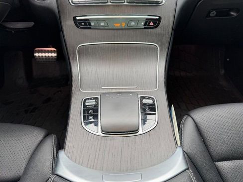 Used 2022 Mercedes-Benz GLC 300 4MATIC image 17
