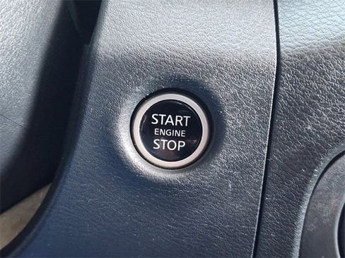 Used 2023 Nissan Frontier SV w/ SV Convenience Package image 21