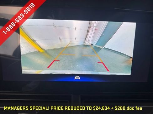 Used 2026 Chevrolet Trax LT w/ Midnight Edition FWD image 18