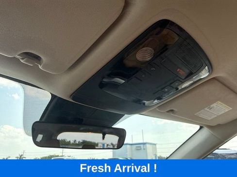 Used 2024 Kia Carnival LX FWD image 11