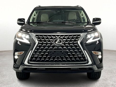 Used 2023 Lexus GX 460 Premium w/ Accessory Package image 5