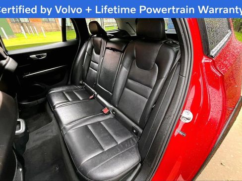 Used 2025 Volvo V60 B5 Cross Country Plus AWD/4WD image 34