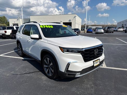 Used 2025 Honda Pilot Elite image 10