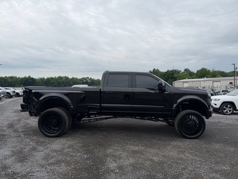 Used 2023 Ford F450 Platinum w/ FX4 Off-Road Package AWD/4WD image 13