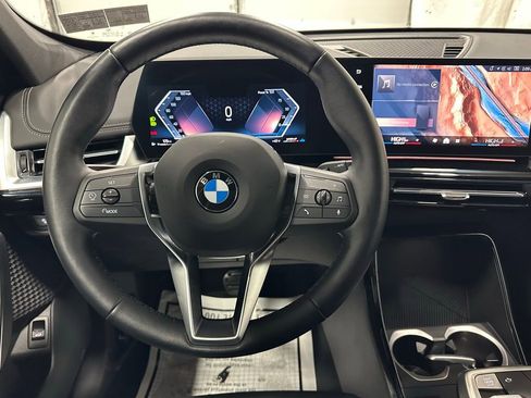 Used 2025 BMW X1 xDrive28i image 18
