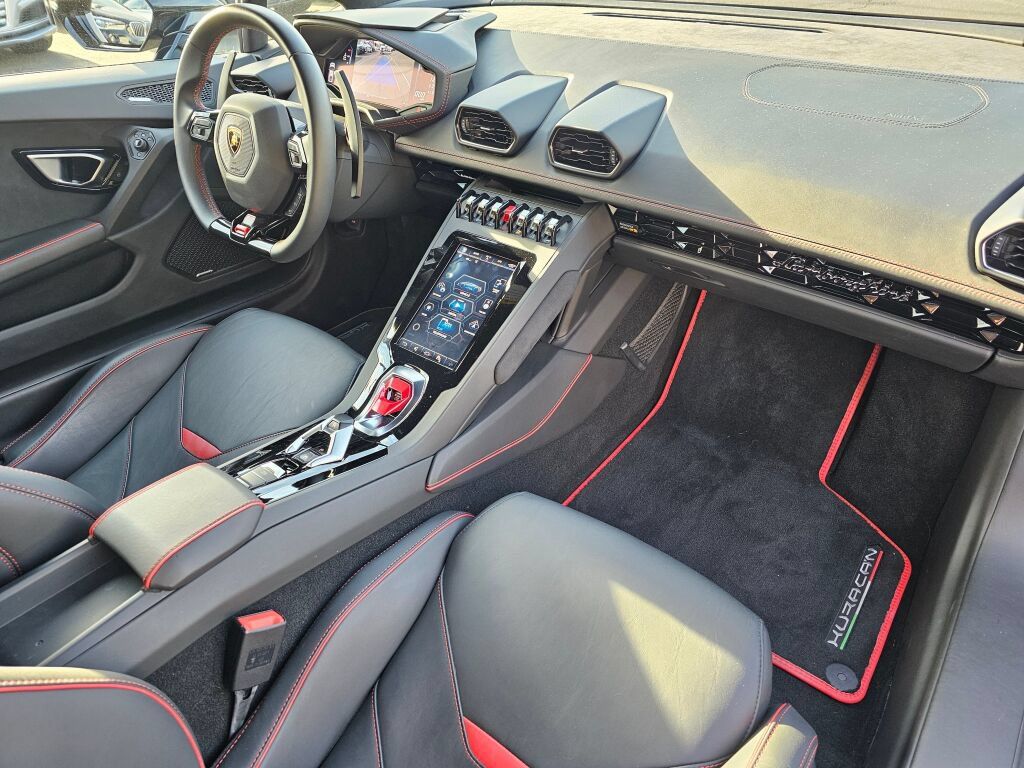 Used 2020 Lamborghini Huracan EVO AWD/4WD image 11