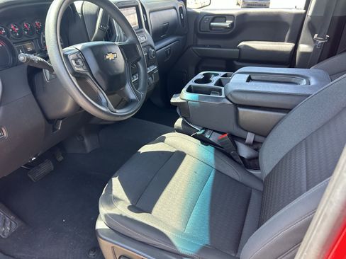 Used 2024 Chevrolet Silverado 1500 Custom w/ Turbomax Blackout Package RWD image 12