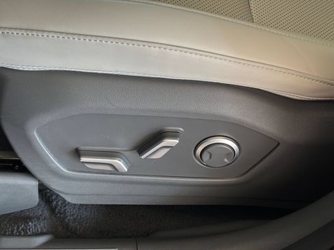 Used 2026 Hyundai Santa Fe SEL FWD image 19