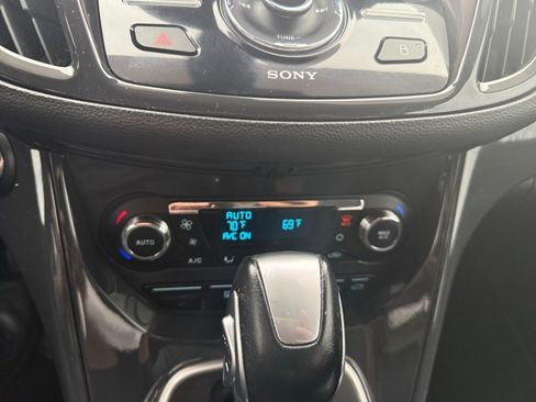 Used 2013 Ford Escape Titanium w/ Parking Technology Pkg image 22