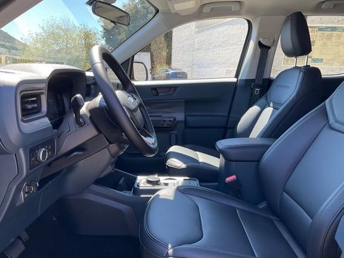 New 2025 Ford Maverick Lariat w/ Black Appearance Package image 47