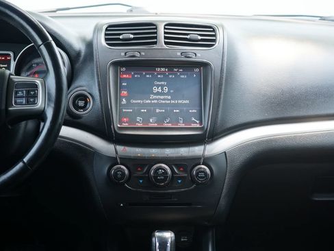 Used 2018 Dodge Journey Crossroad AWD/4WD image 21