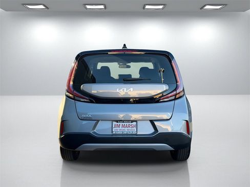 Used 2023 Kia Soul LX image 5