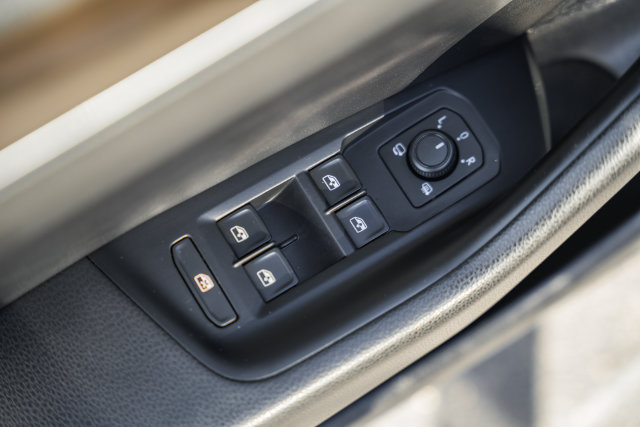 Used 2019 Volkswagen Arteon SEL FWD image 33