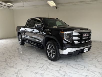 New 2026 GMC Sierra 1500 SLE w/ Preferred Package