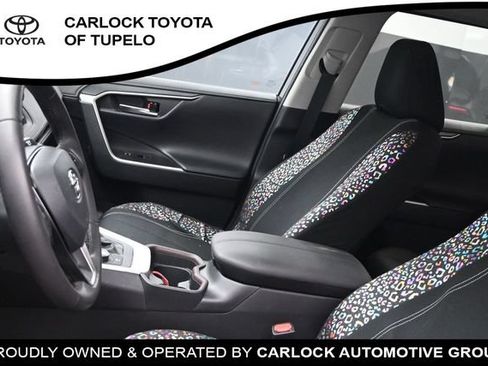 Used 2021 Toyota RAV4 Limited AWD/4WD image 24