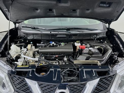 Used 2015 Nissan Rogue S image 38
