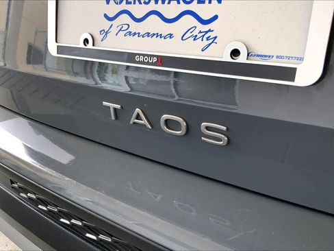Used 2022 Volkswagen Taos SE AWD/4WD image 32