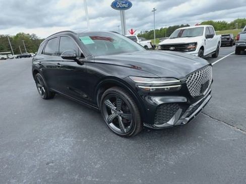 Used 2022 Genesis GV70 2.5T w/ Sport Prestige Package AWD/4WD image 2